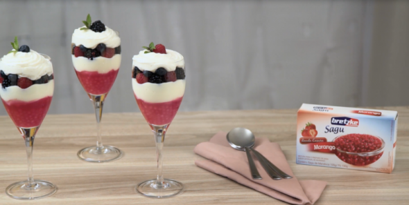 Verrine de Sagu com Frutas